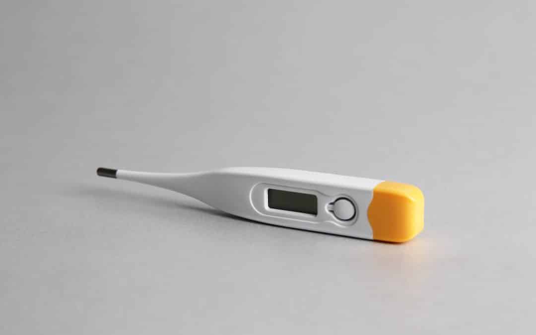 un thermomètre à double décimale pour prendre sa température avec la méthode symptothermique